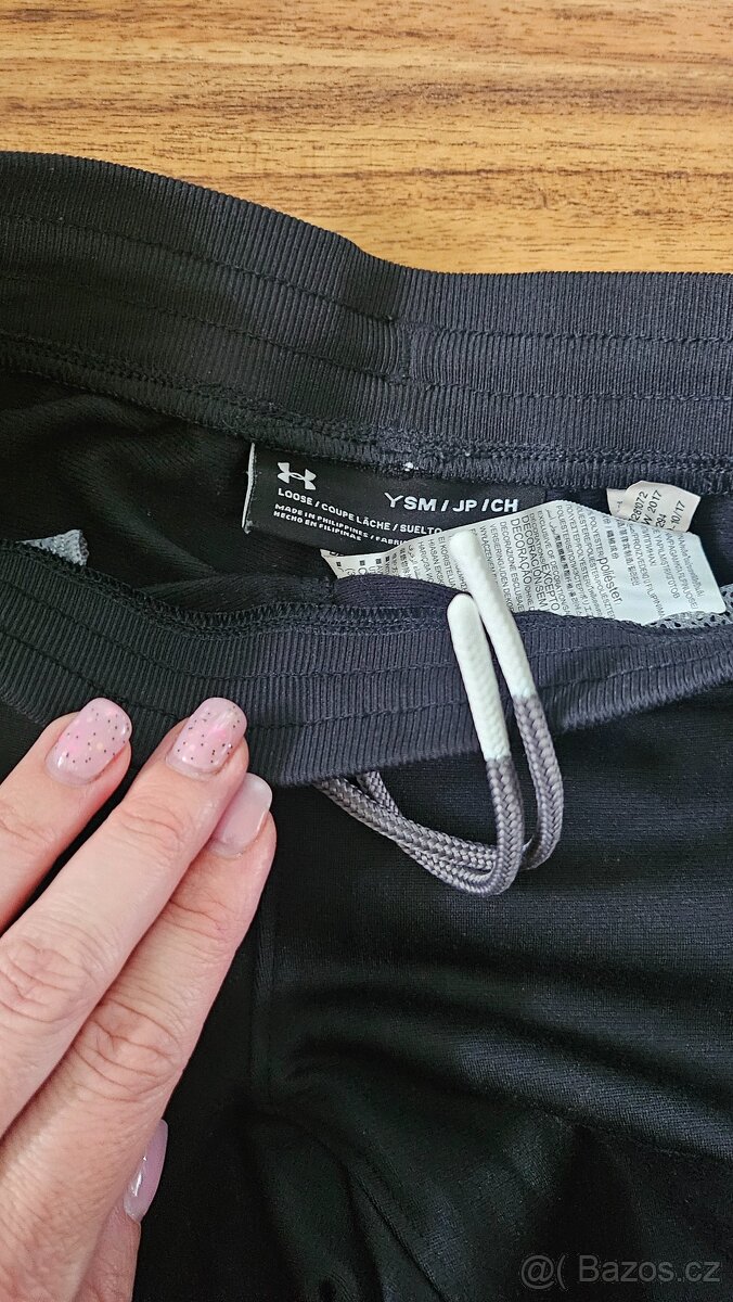 Dětské tepláky UnderArmour vel. YSM - 3