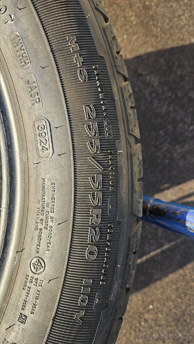 Pneu 255/55 R20 110V Good Year - 3