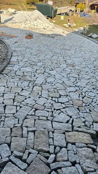 (žulový kámen). - 3