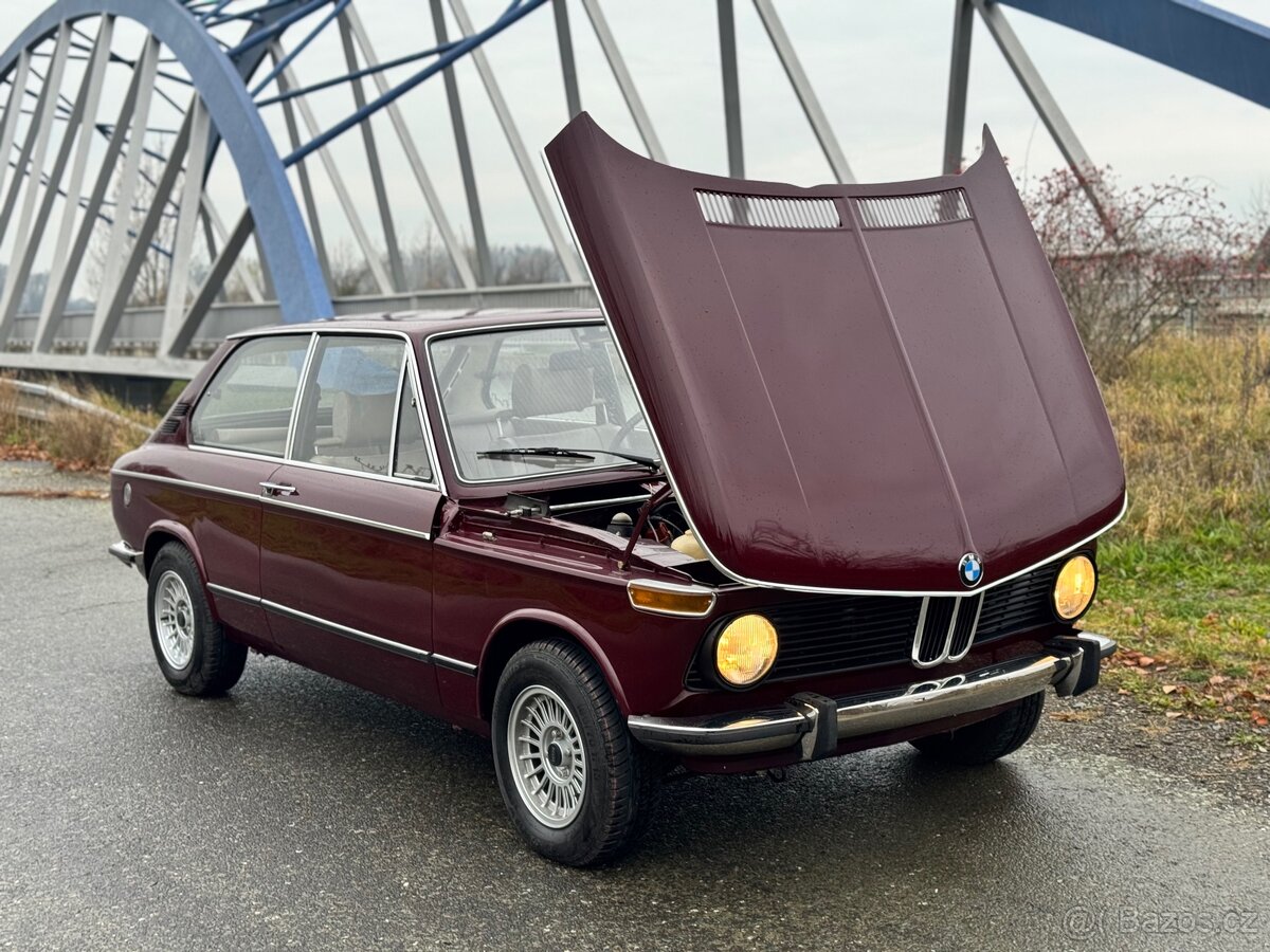 BMW 2002 Touring Malaga Rot - 3