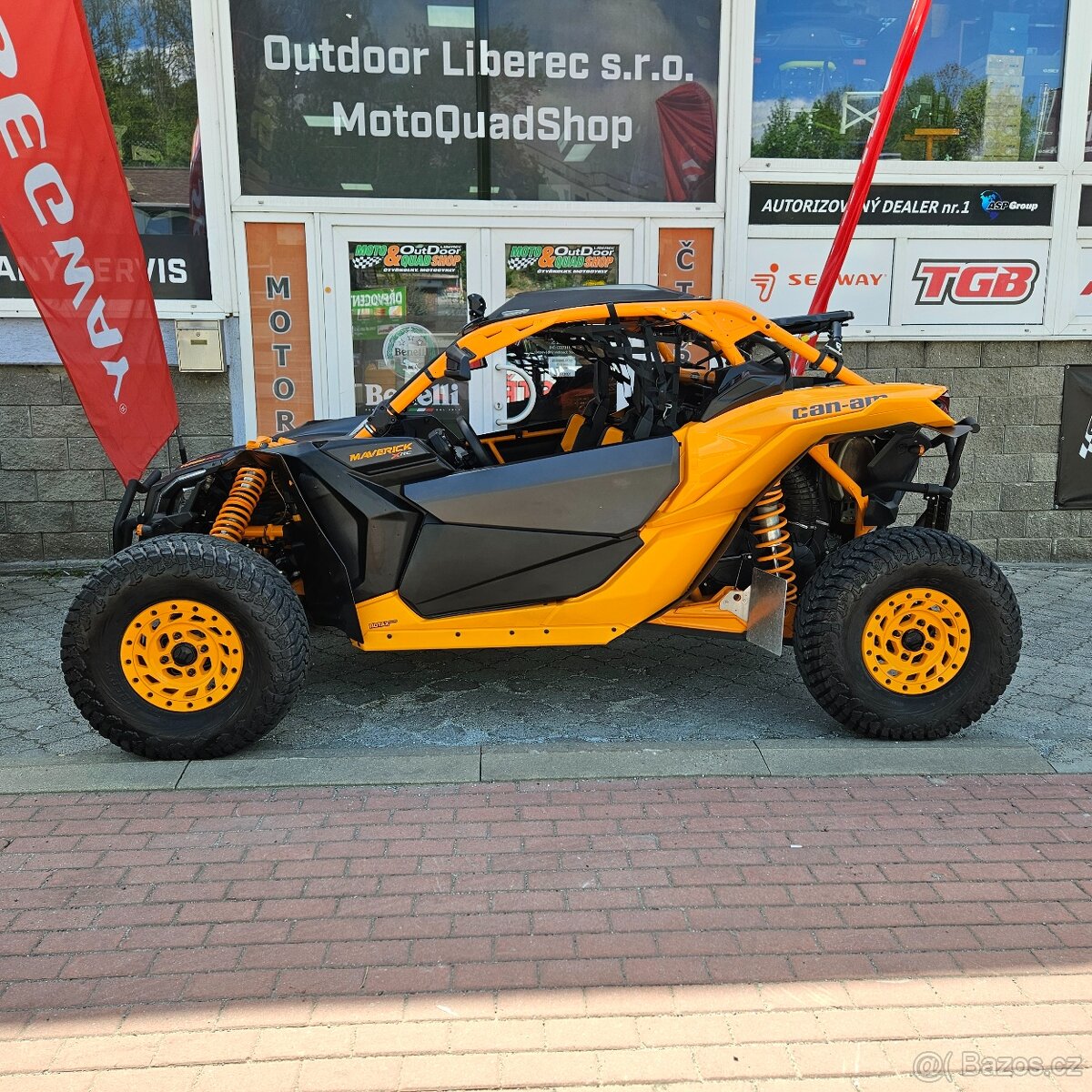 CAN-AM Maverick XRC Turbo,najeto pouze 943 km, PO SERVISU