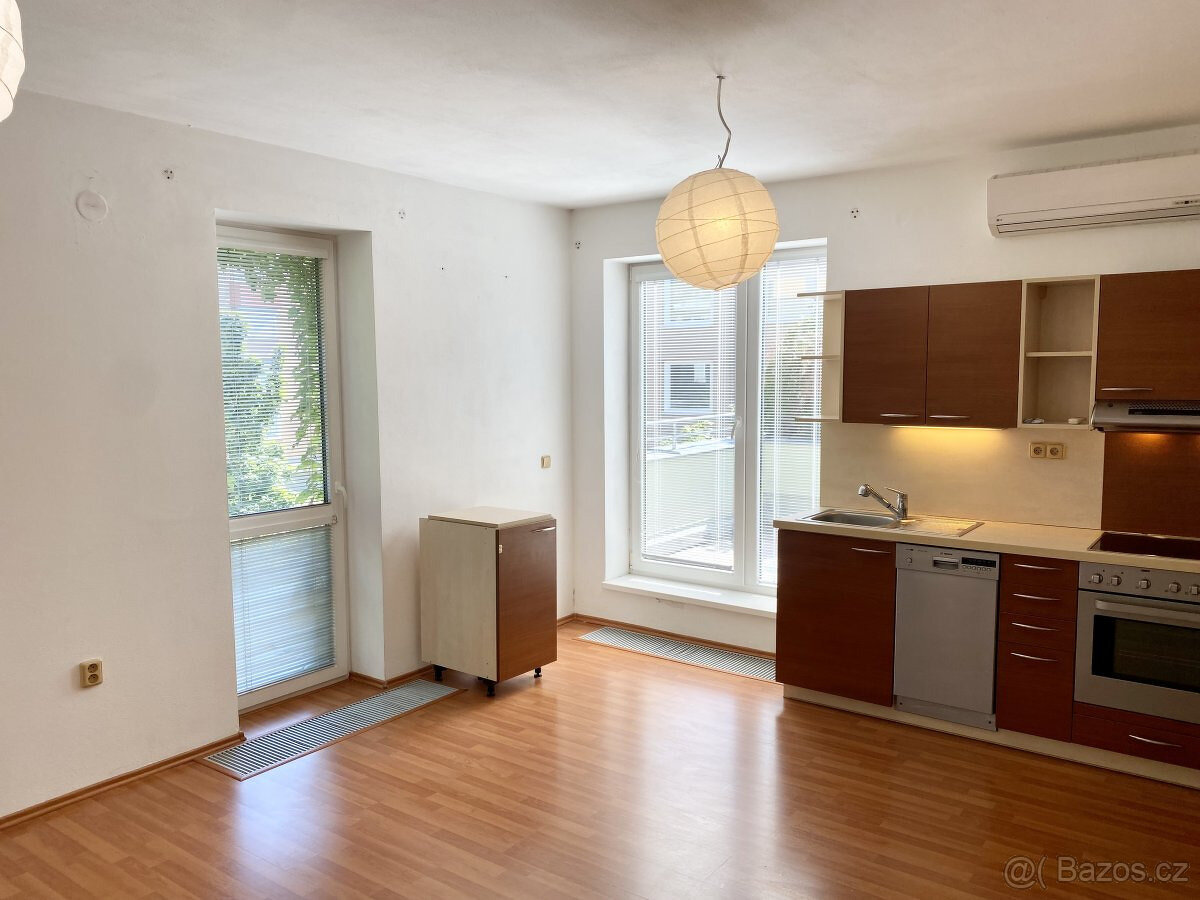 Pronájem bytu 3+kk, Chudčická, Bystrc, 22 000 Kč/měs, 73 m2 - 3