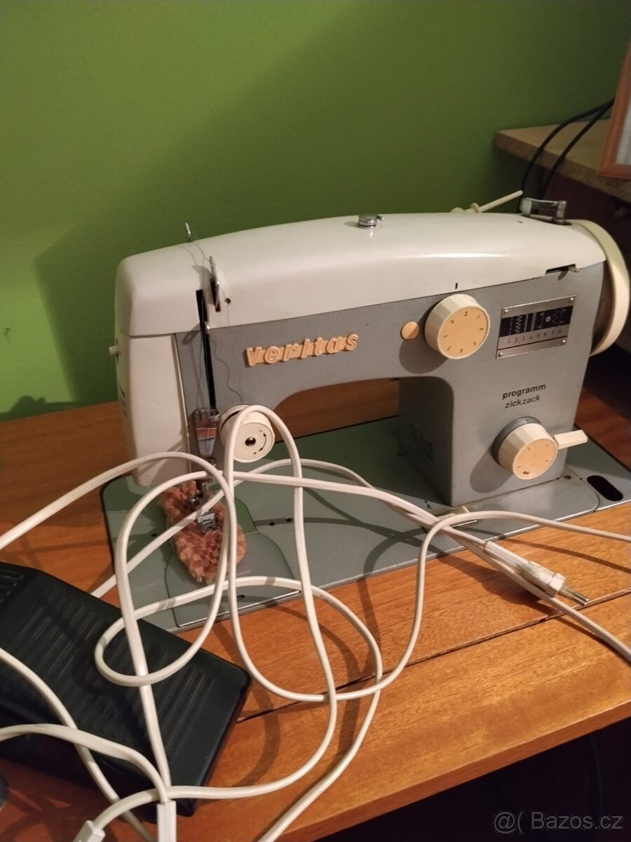 Šicí stroj Veritas - 3