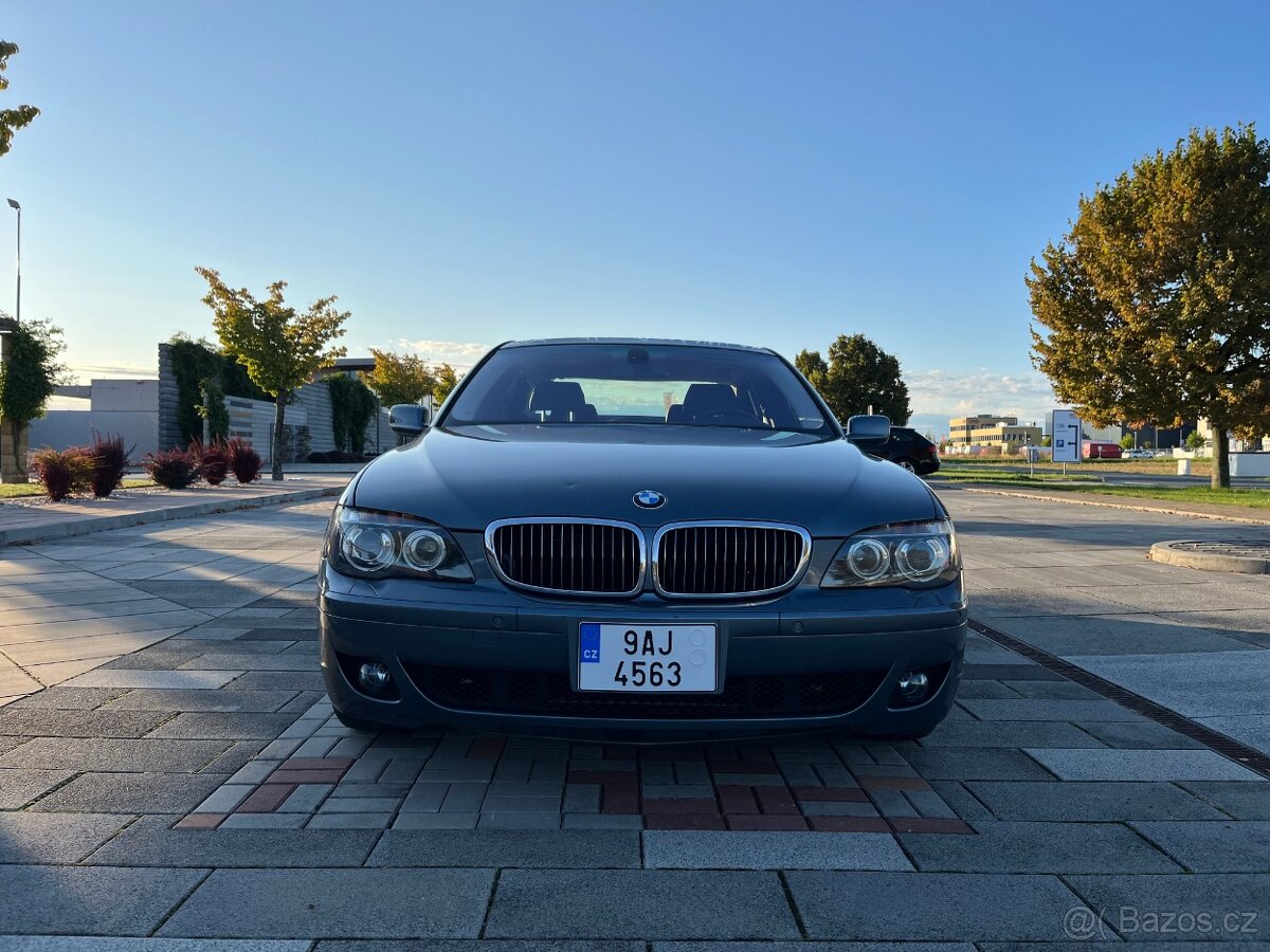 BMW 750i, E65 - 3