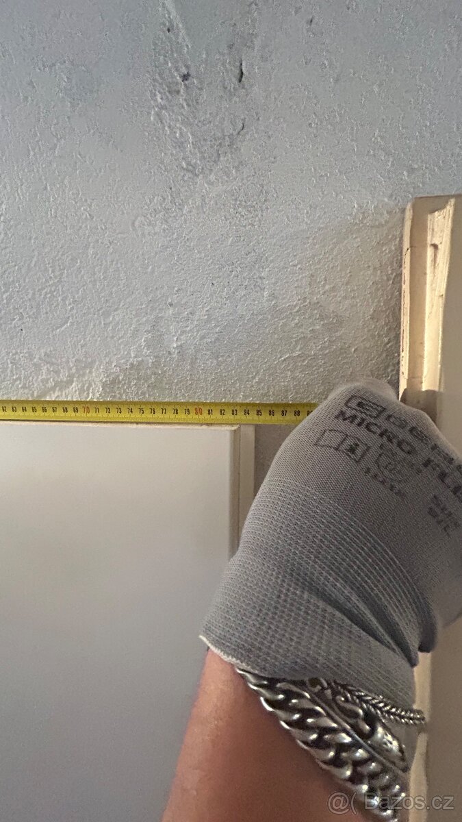 Hladké interiérové dveře s kováním na pravé straně - 3