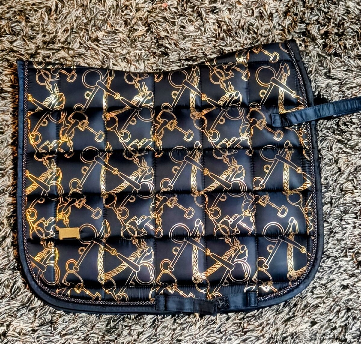 Sada podsedlovka a dvě trika - 3