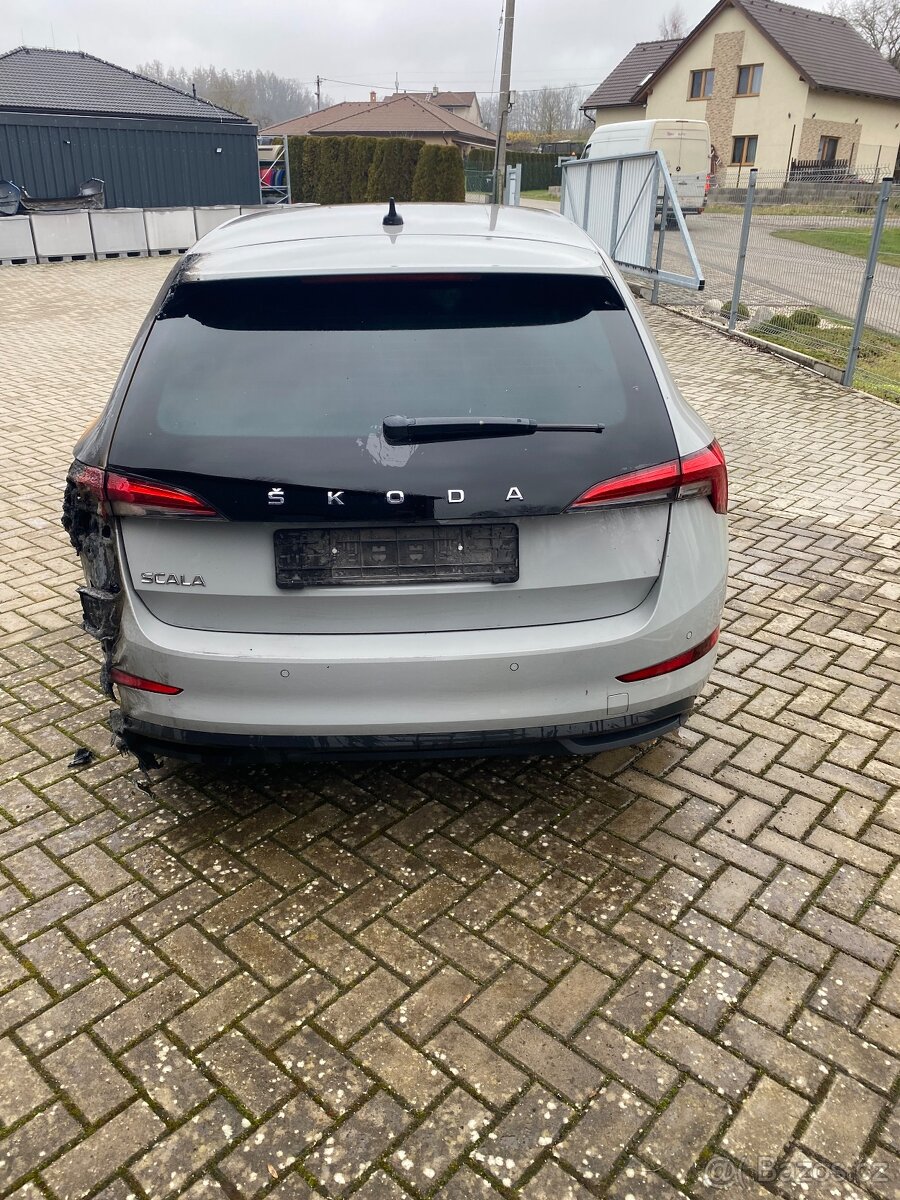 Škoda Scala 1.0 TSI 85Kw - ND z vozu grey F7A - 3