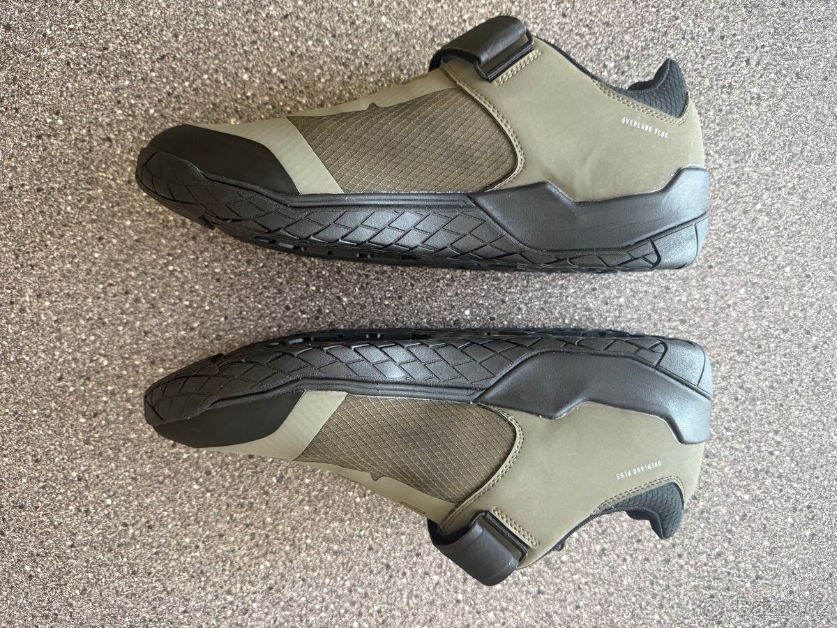 Silnični a boty na kolo - 3