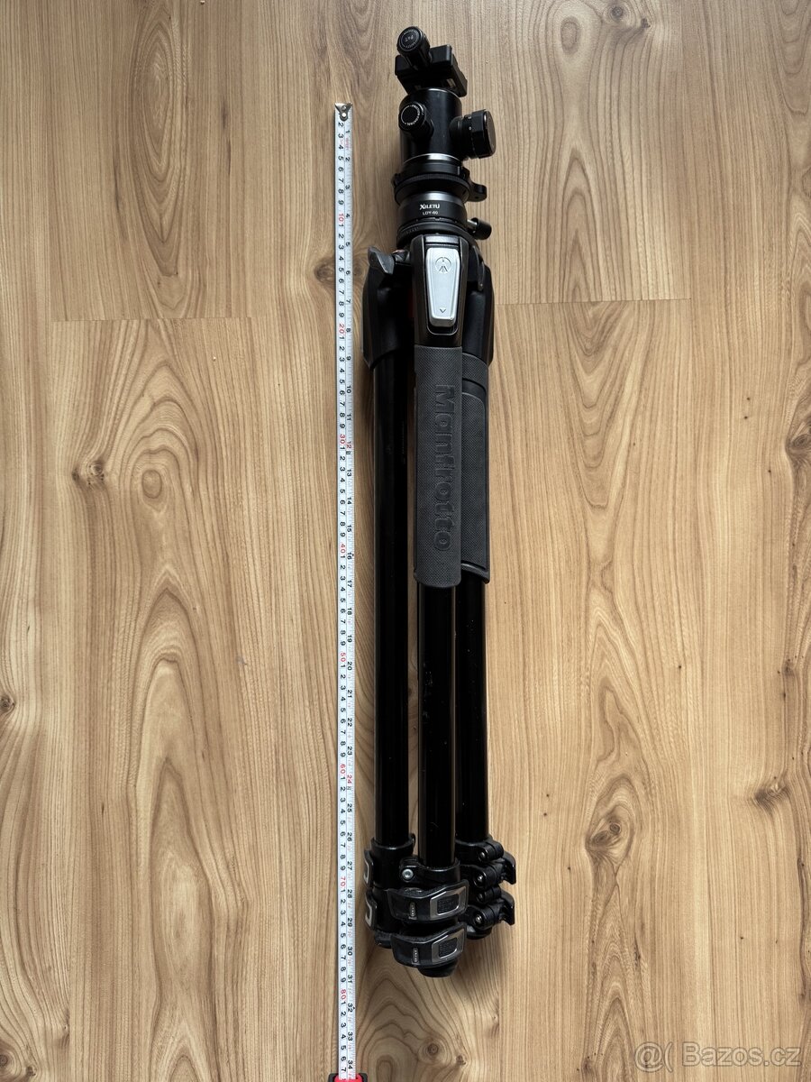 Stativ Manfrotto + hlava Benro B3 - 3