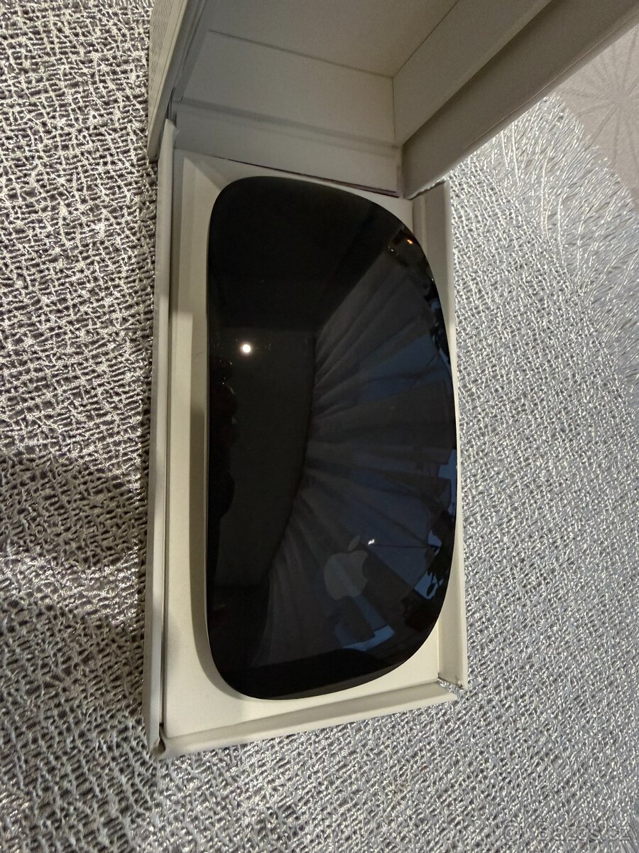 Apple Magic Mouse Multi-Touch povrch, černá - 3