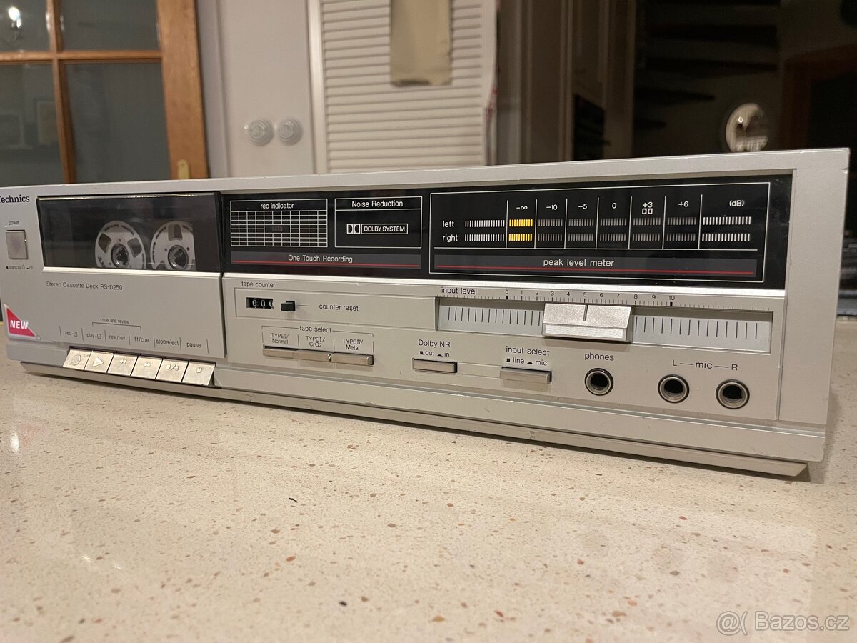 Kazetový magnetofon Technics RS-D250 - 3