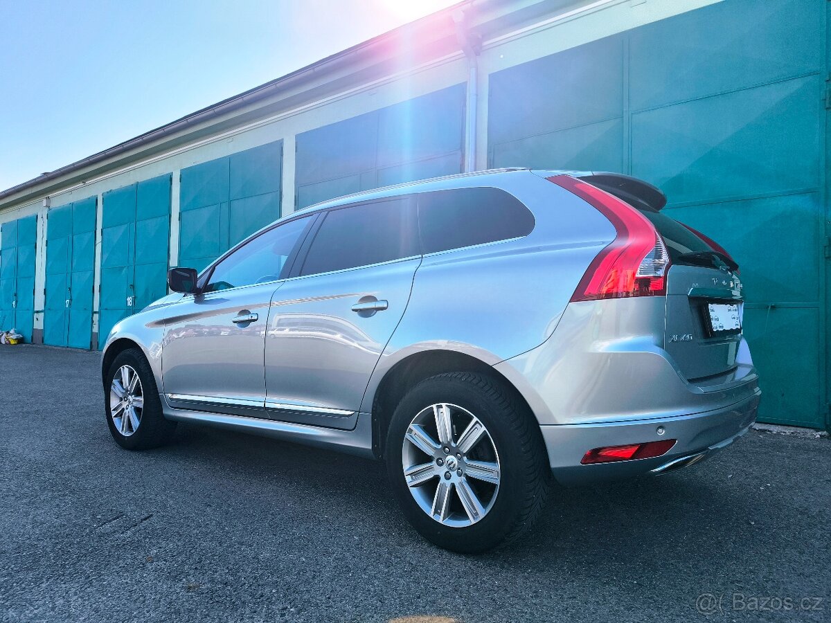 Volvo XC60 D4/133kW SUMMUM - 3