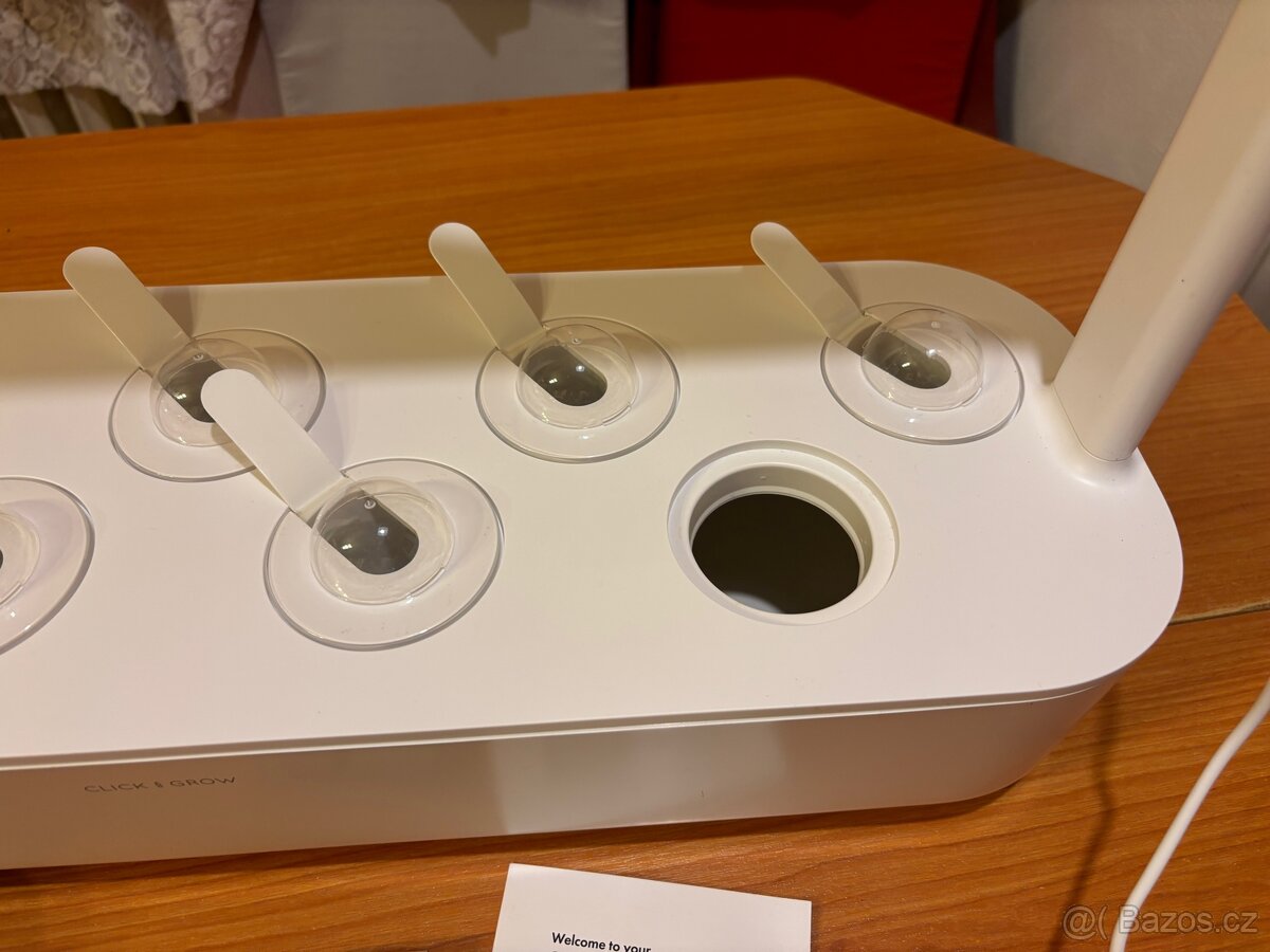 Click and Grow Smart Garden 9 Pro - 3