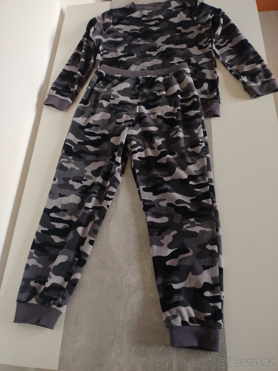 Prodám chlapecké teplé pyžamo FaF na věk 12-13 let - 3
