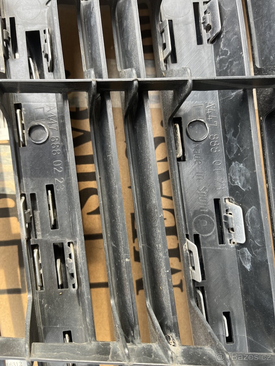 MASKA MERCEDES V447 - 3