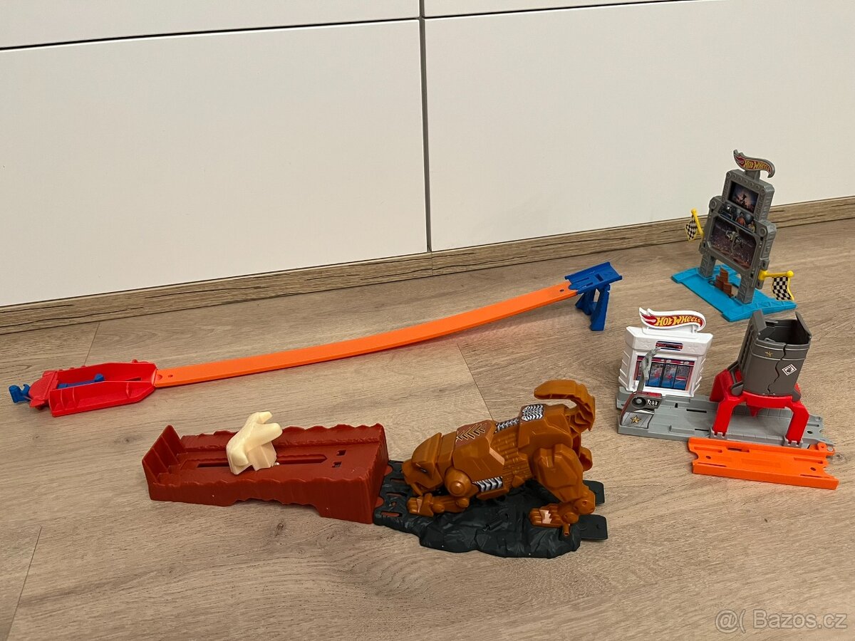 Hot Wheels dráhy (15 setů) - 3
