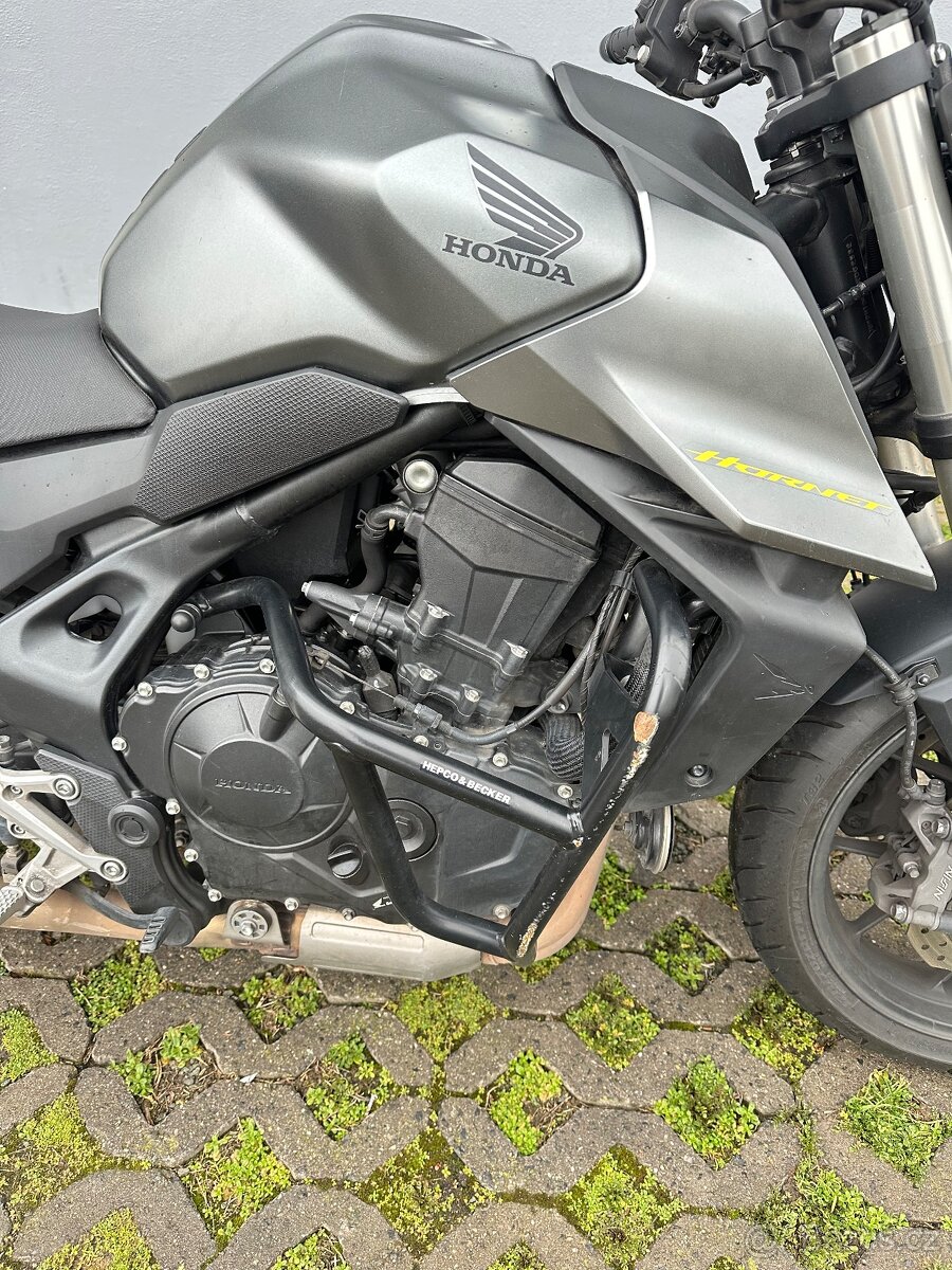 Honda cb750 Hornet - 3