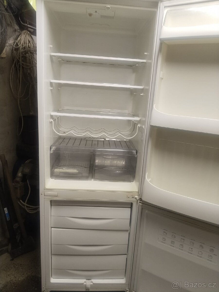 Prodám lednici Ardo - 3
