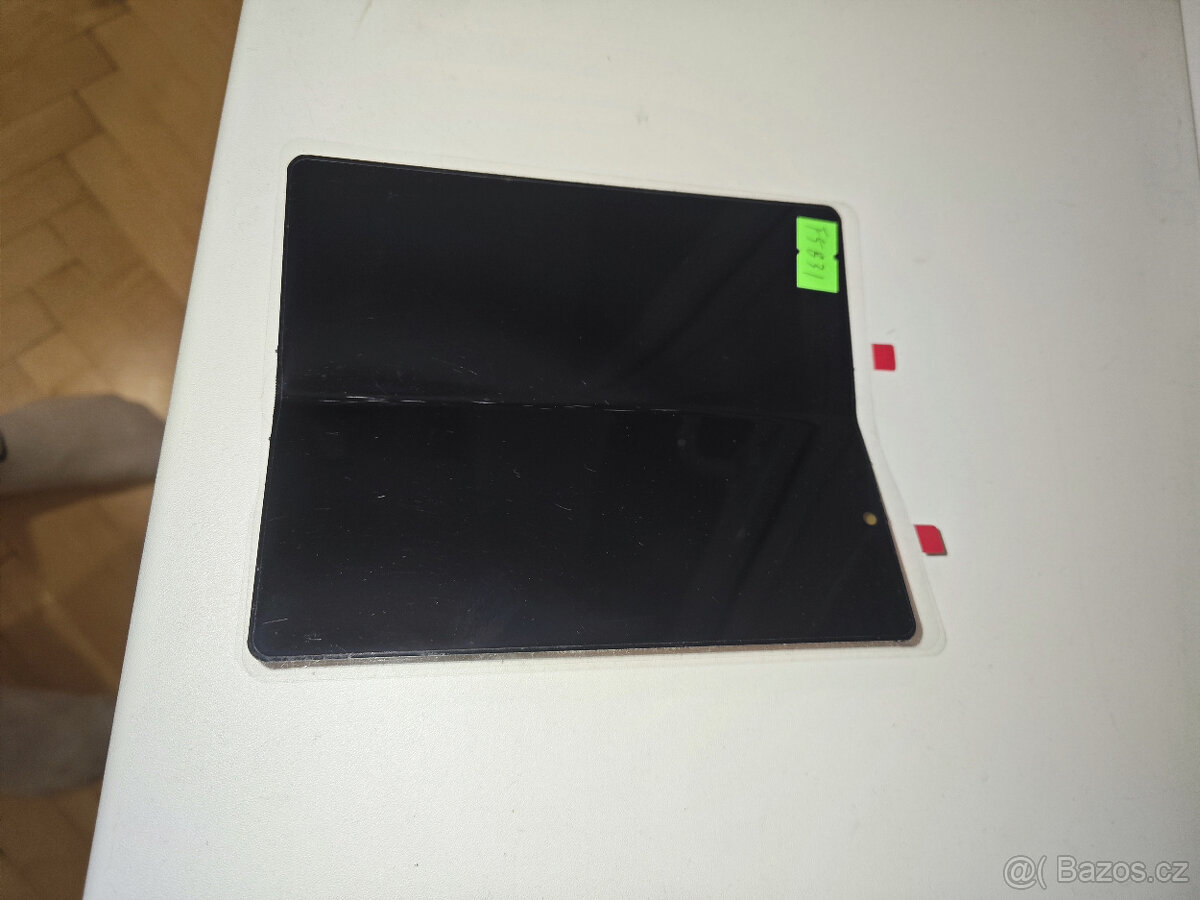 Samsung Z-FOLD 5 AMOLED displej - 3