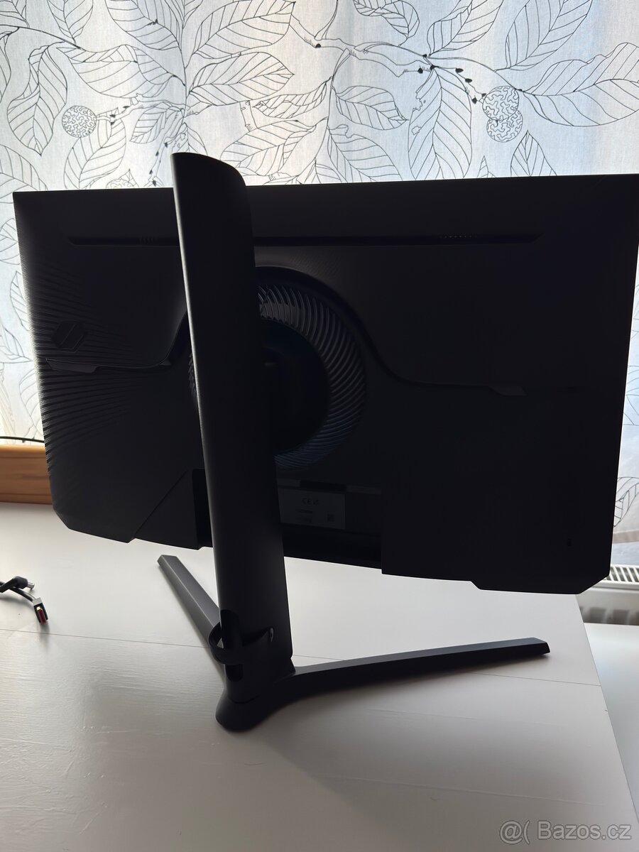 Samsung Odyssey G40B 25” - 3