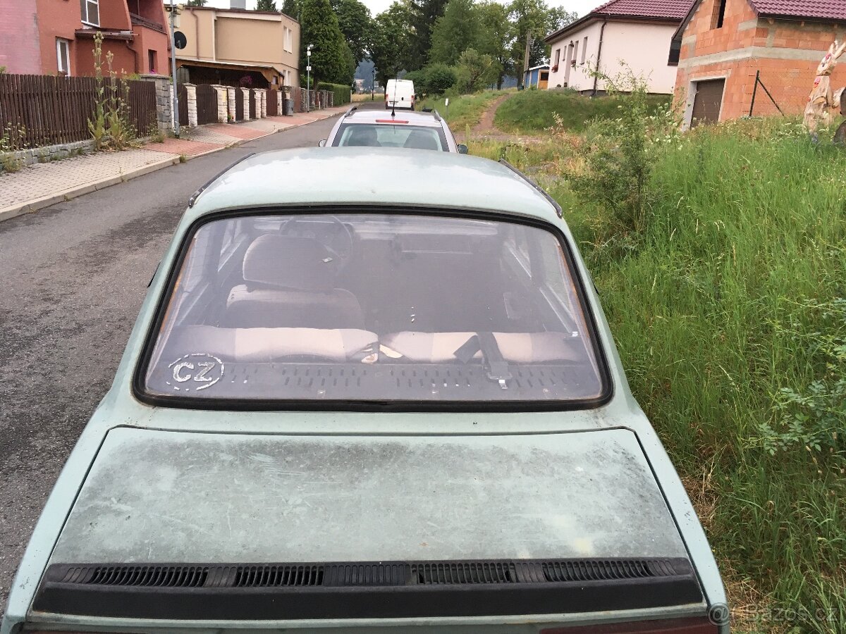 Prodám Škoda 120L - 3