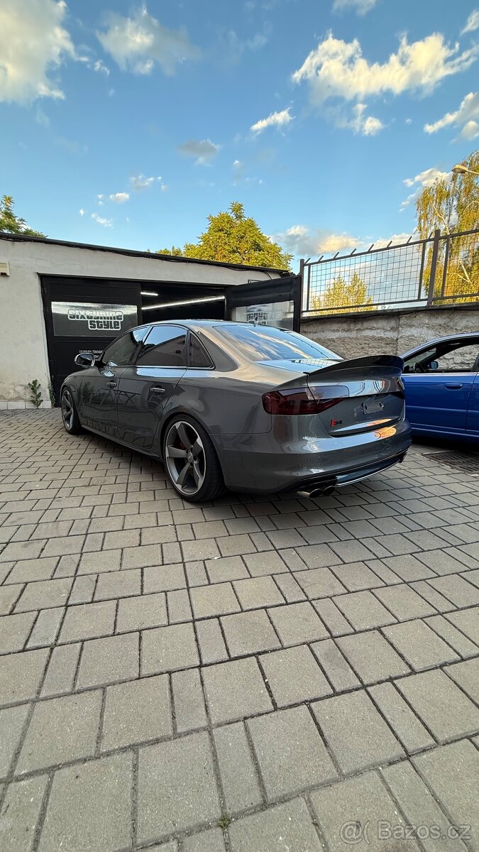 AUDI S4 b8.5 - 3
