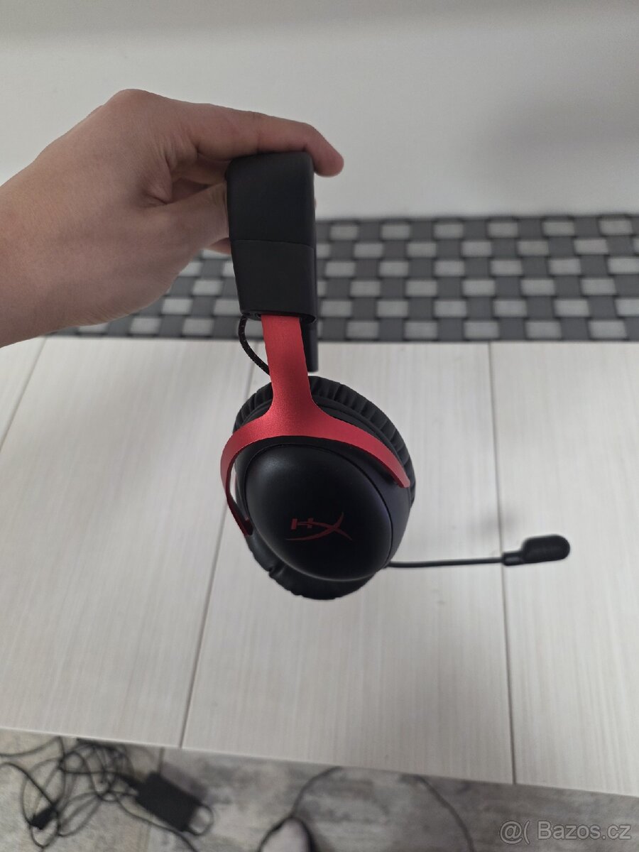 HyperX Cloud III S Wireless Black-Red Gaming Headset - 3