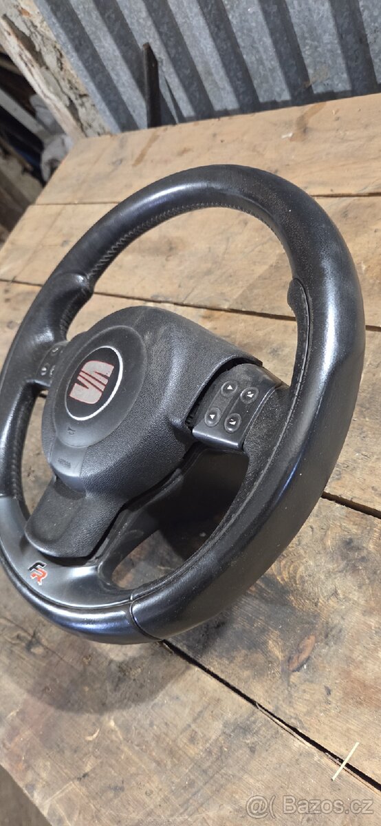Seat Leon FR, Volant, multifunkční, airbag - 3