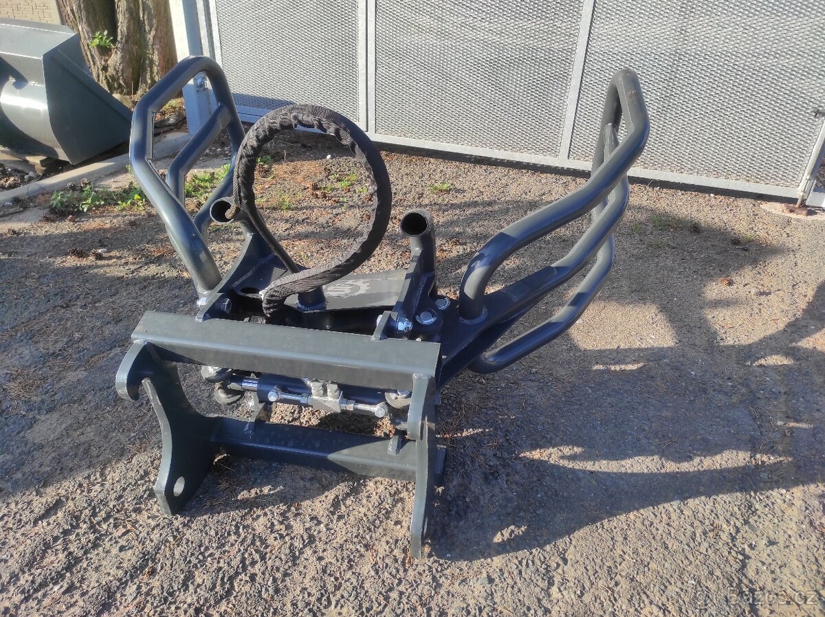 Kleště na kulaté balíky- max. rozevření 160cm - 3