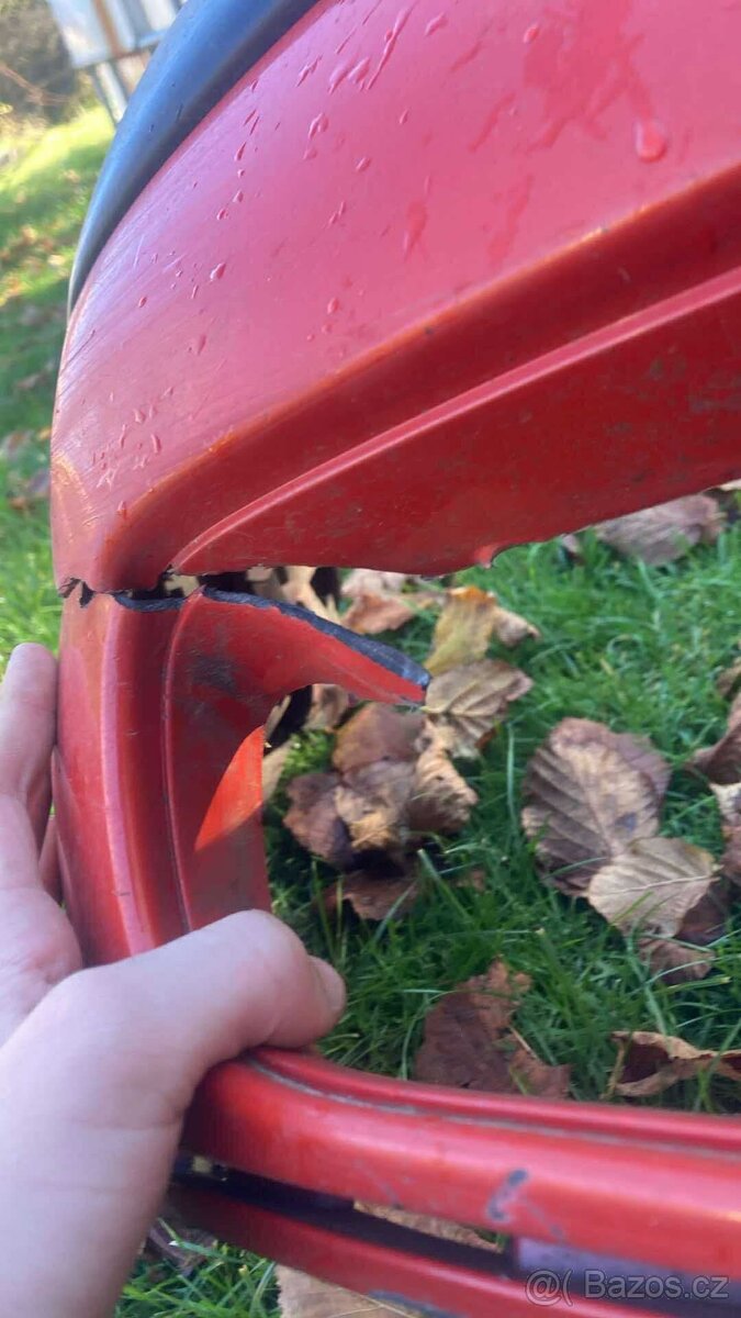 VW Golf 4 přední nárazník - 3