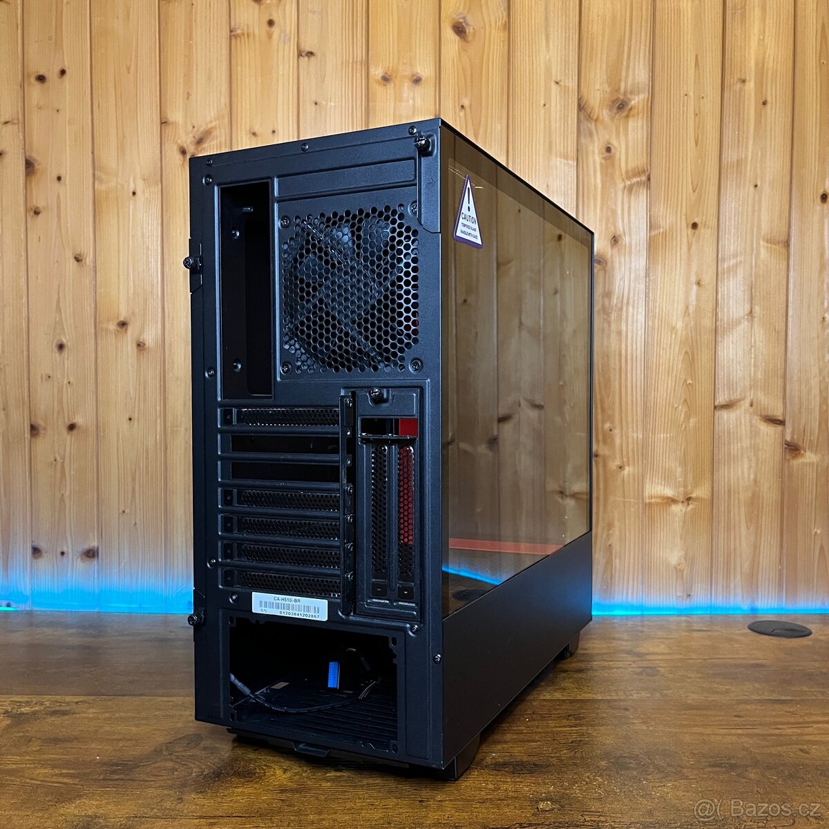 Počítačová skříň NZXT - 3