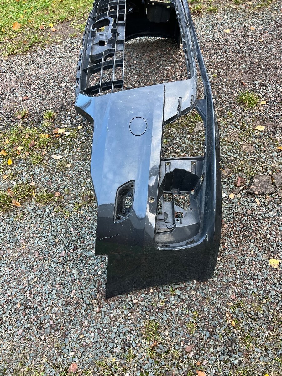 Prodám přední nárazník na Audi A6 C7 - 3