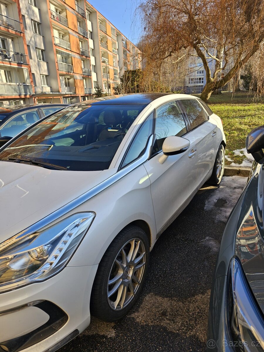 CITROËN DS5, 2.0. hatchback - 3