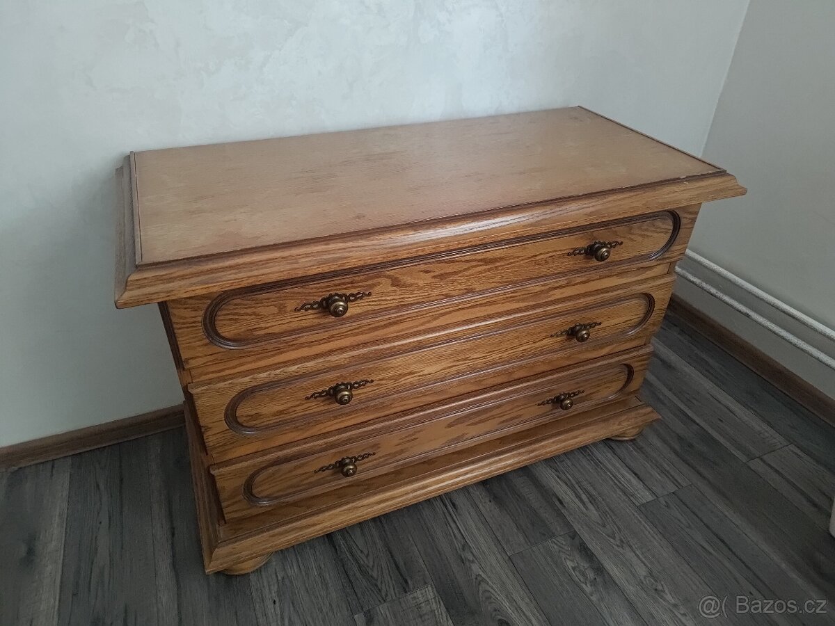 Skřín, komoda, noční stolky - 3
