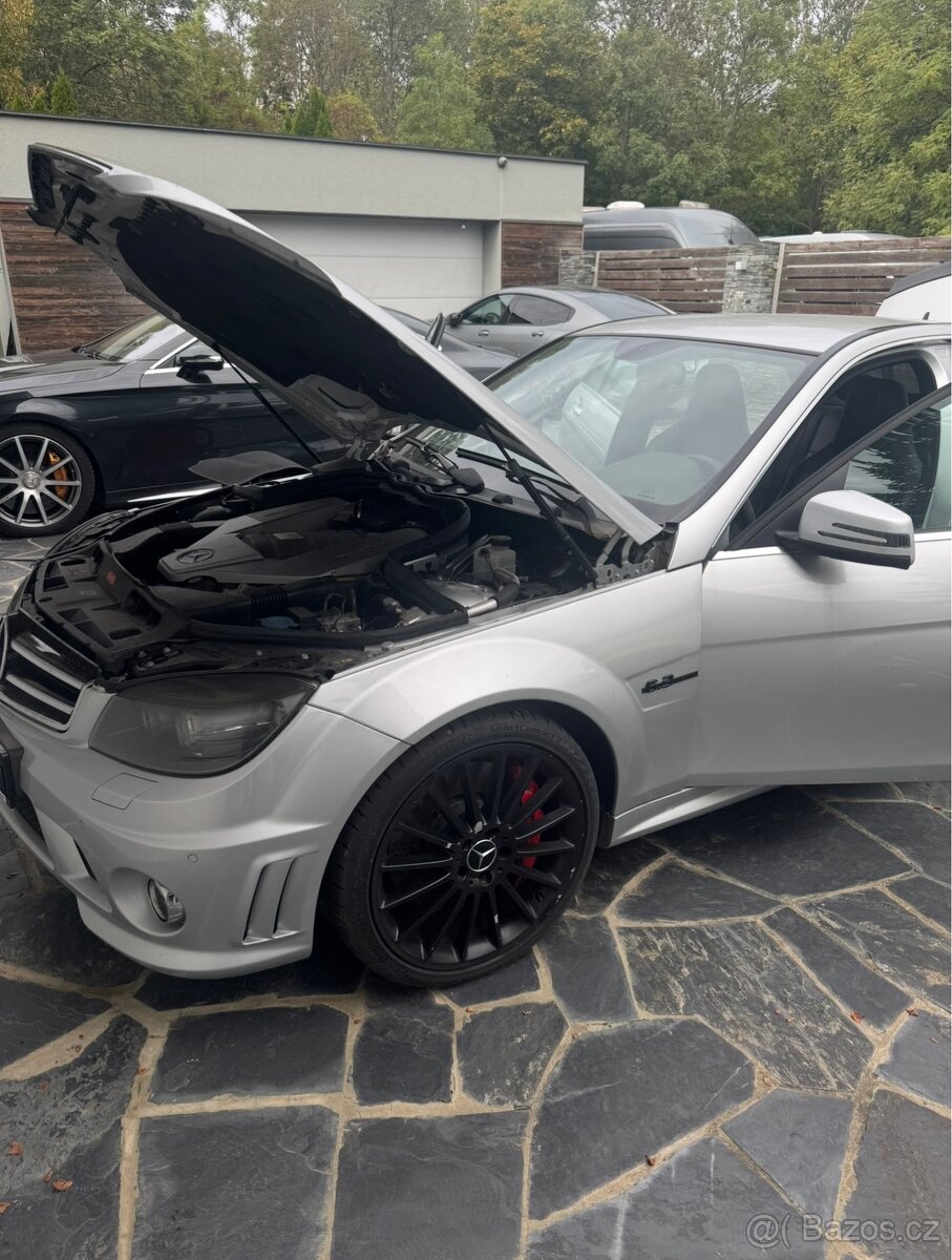 Mercedes C 63 Amg 6,2 V8 2009 - 3