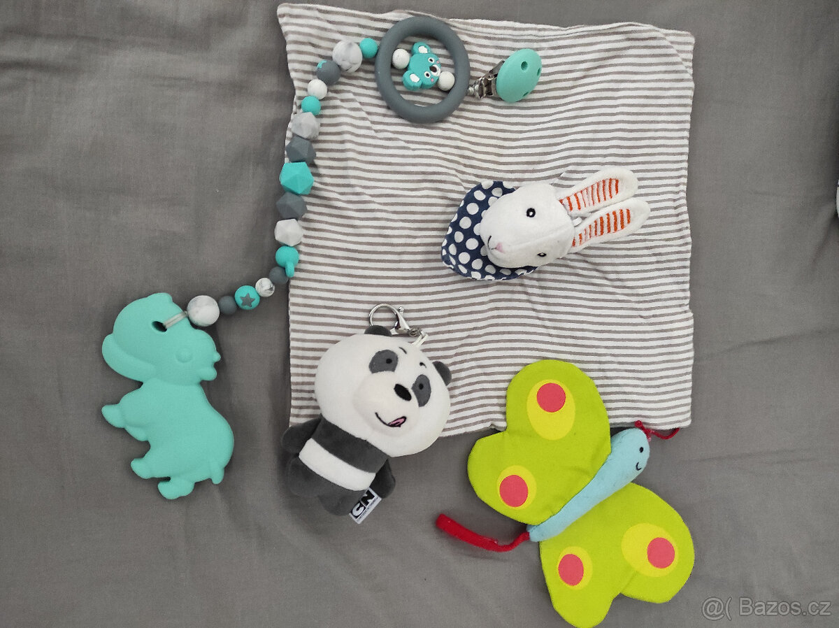 Hračky pro miminko - chrastítka, kousátko, plyšáci - 3