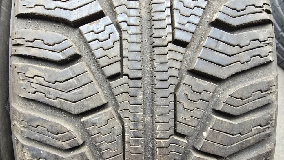 Zimní pneu 205/55/16 Uniroyal - 3