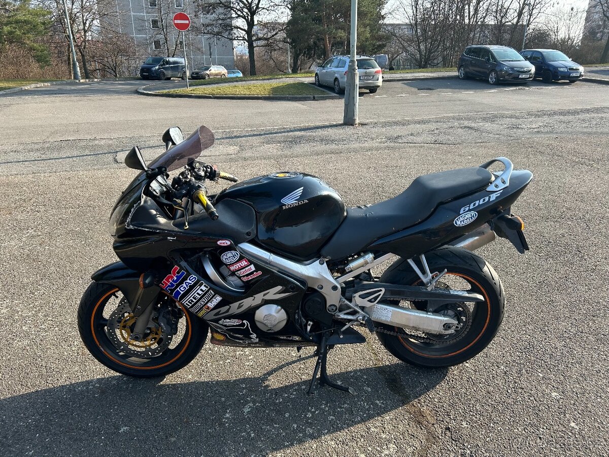 HONDA CBR 600 F 2003 - 3