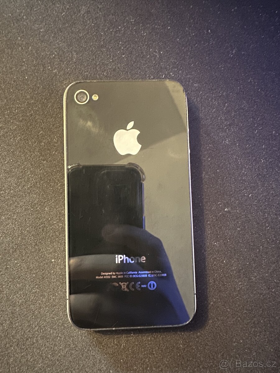 iPhone 4 8gb Černý - 3