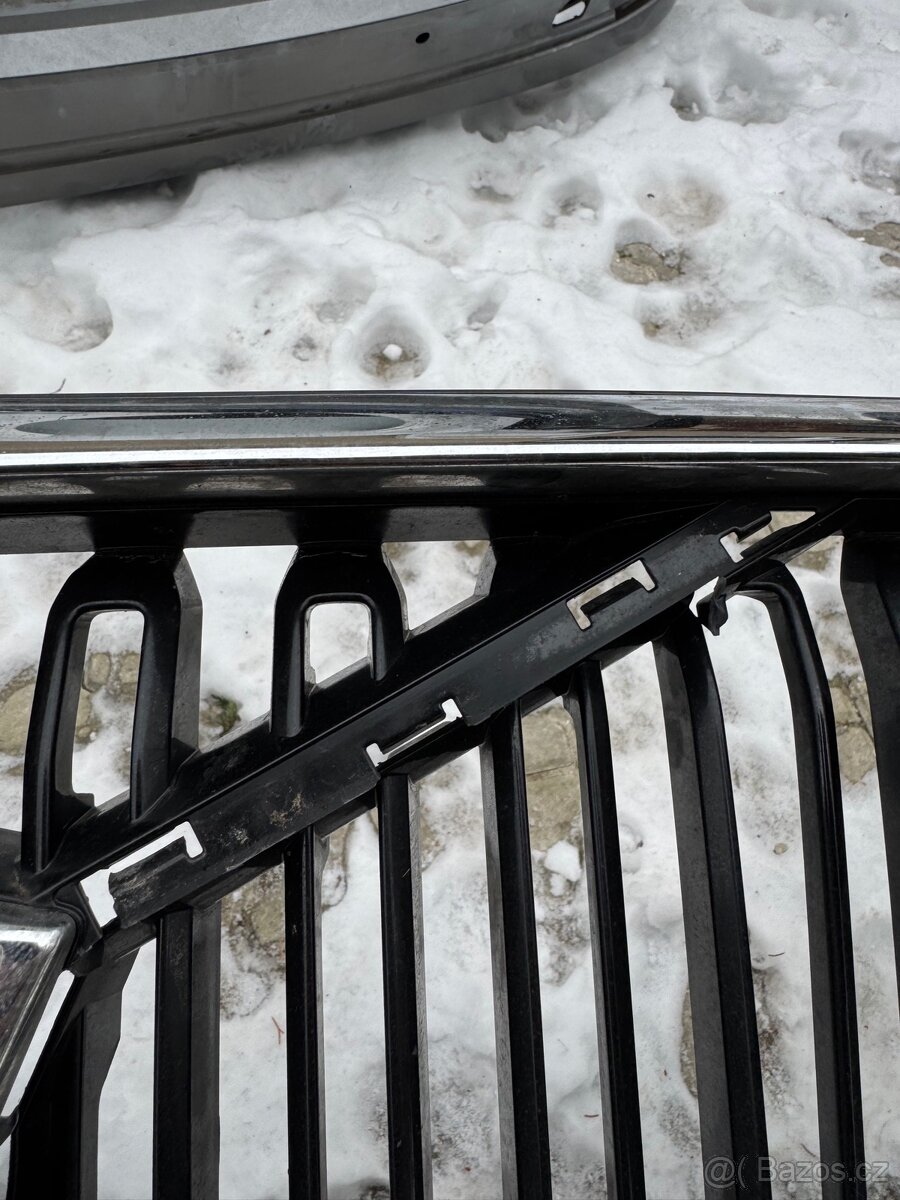 VOLVO XC60 PŘEDNÍ NÁRAZNÍK - 3