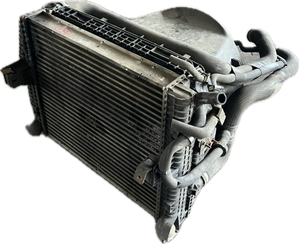 MERCEDES ATEGO chladič - 3