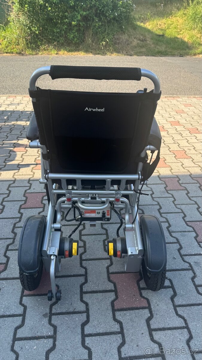 SMART WHEELCHAIR AIRWHEEL - 3