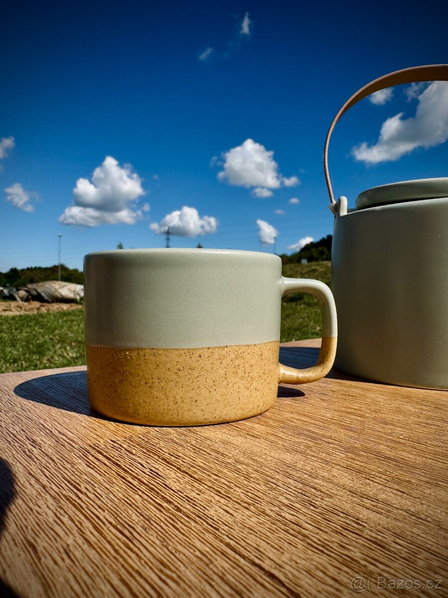 Moderní keramická čajová souprava – konvice a 2 hrnky - 3