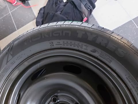 Letní pneu 195/60R15 - 3