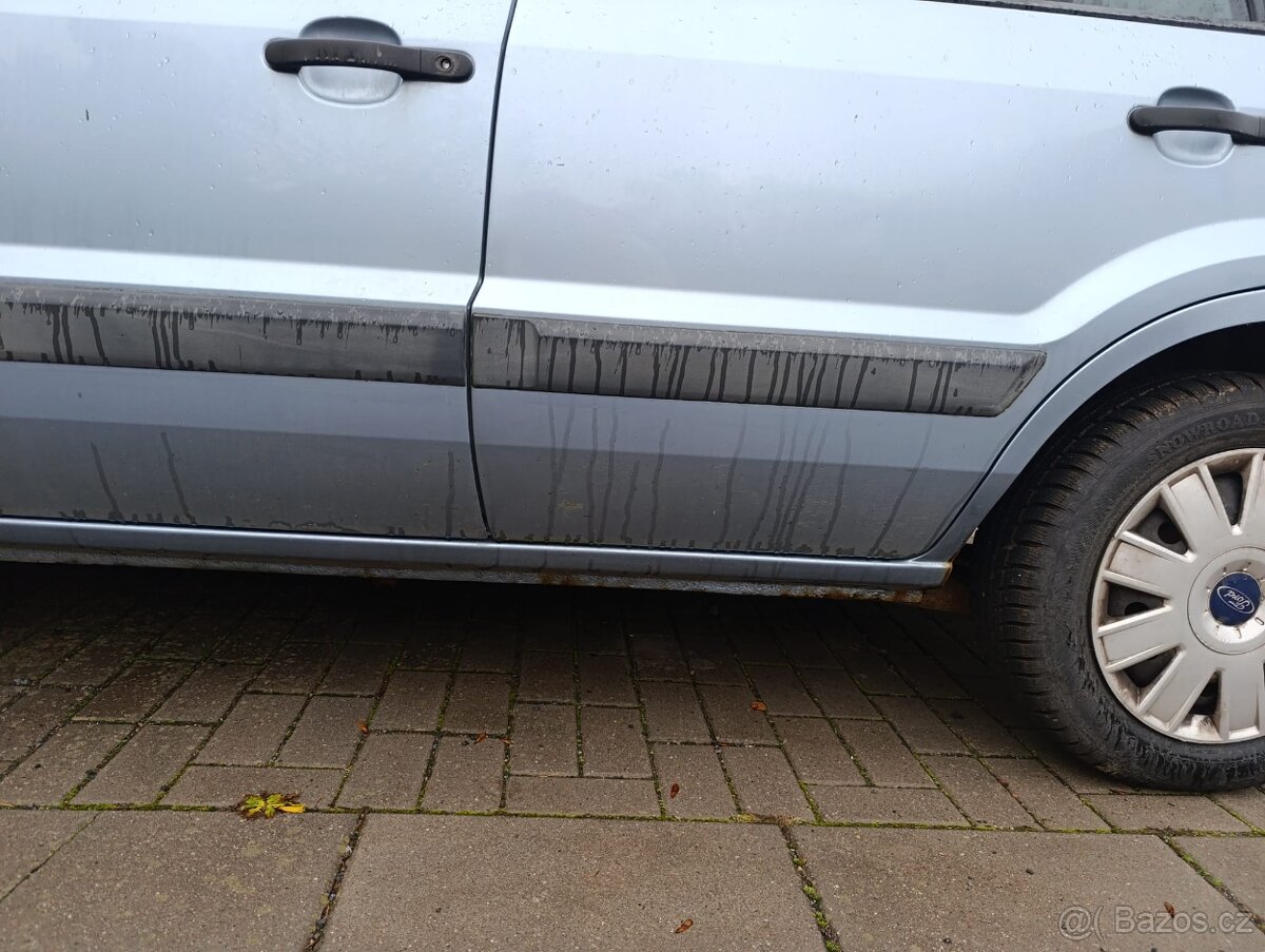 Ford Fusion 1.4 benzín - 3