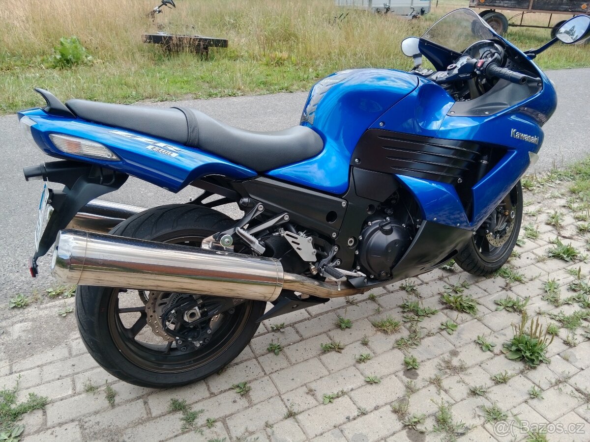 Kawasaki ZZR 1400 - 3
