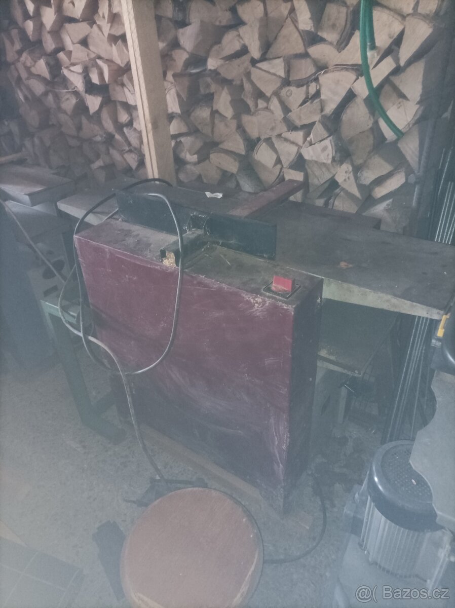 Prodám stroje na dřevoobráběni - 3