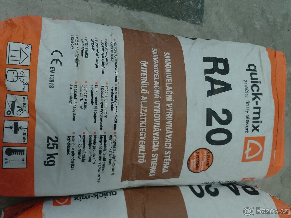 Samonivelačni vyrovnávací stěrka Quick-mix RA 20 - 3