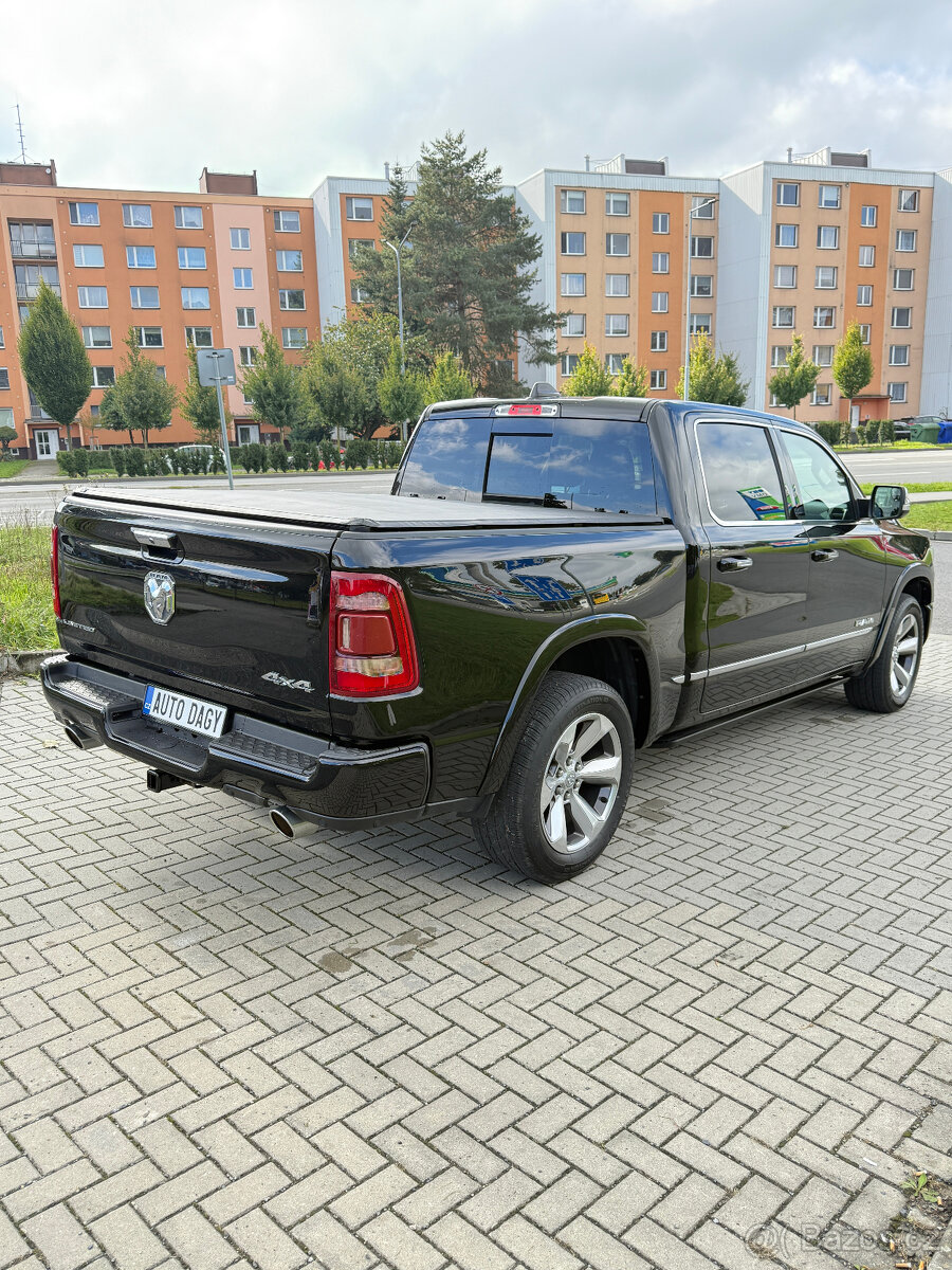 Dodge RAM 1500 LIMITED 5.7 V8 HEMI eTorque--2021--VZDUCH-- - 3