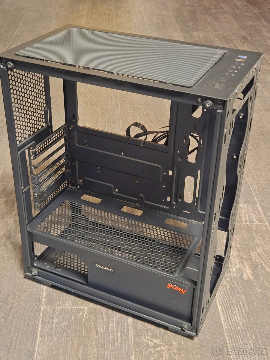 PC skříň Gamemax - 3